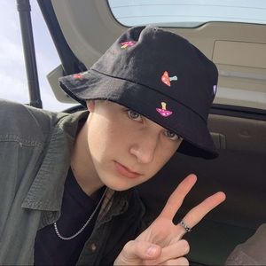 Meet your Posher, Brysen